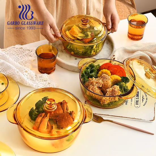 1050 ml bernsteinfarbener Kasserolle aus Borosilikatglas mit Deckel